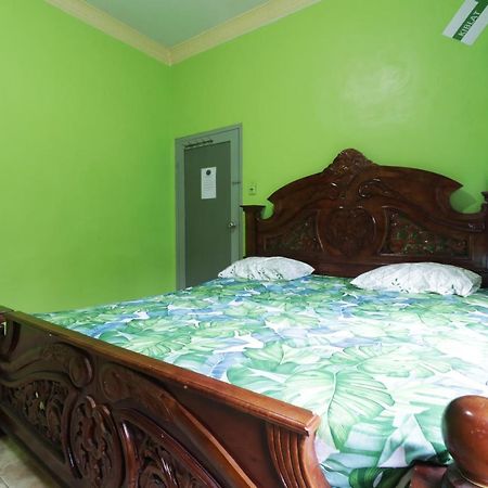 Waroeng Transit & Depary Homestay Binjai ภายนอก รูปภาพ