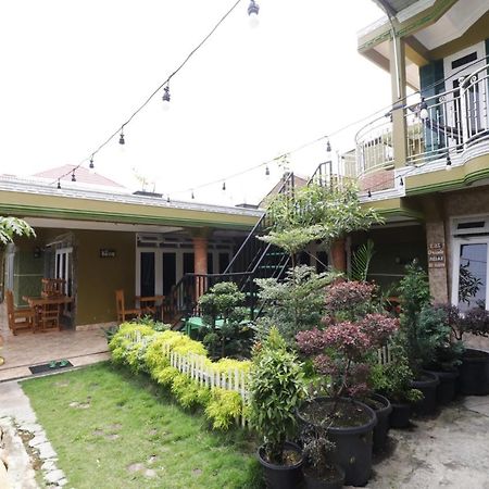 Waroeng Transit & Depary Homestay Binjai ภายนอก รูปภาพ