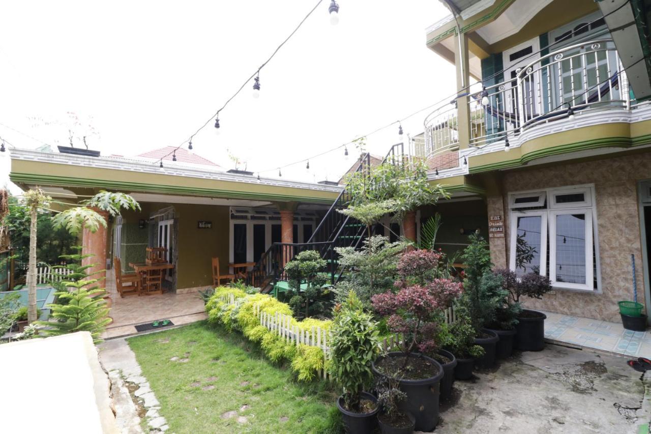 Waroeng Transit & Depary Homestay Binjai ภายนอก รูปภาพ